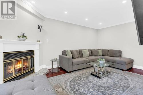 6200 Osprey Boulevard, Mississauga, ON - Indoor Photo Showing Living Room With Fireplace