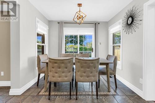 6200 Osprey Boulevard, Mississauga, ON - Indoor Photo Showing Dining Room
