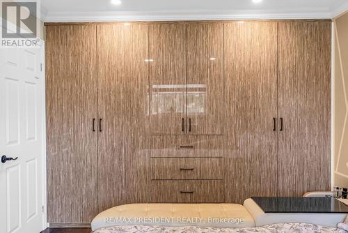 6200 Osprey Boulevard, Mississauga, ON - Indoor