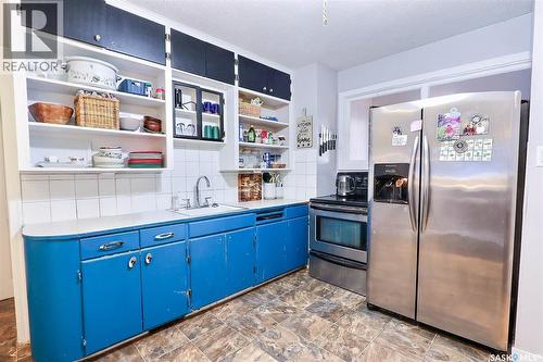 513 10Th Street E, Prince Albert, SK - Indoor Photo Showing Kitchen With Stainless Steel Kitchen