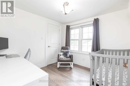 2594 Bromsgrove Road, Mississauga, ON - Indoor Photo Showing Bedroom