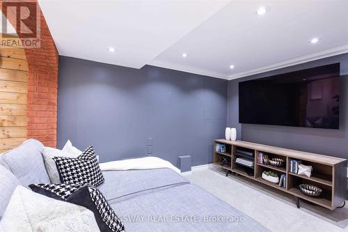 2594 Bromsgrove Road, Mississauga, ON - Indoor Photo Showing Bedroom