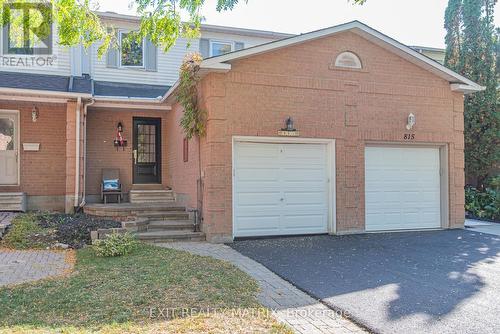 813 CLEARCREST CRESCENT  Ottawa, ON K4A 3E8
