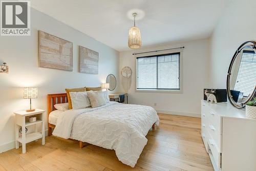 Upper level bedroom 1 - 425 Audubon Court, Kelowna, BC - Indoor Photo Showing Bedroom