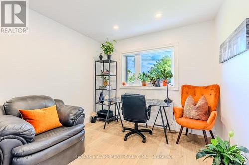 23 West Hampton Road, St. Catharines, ON - Indoor