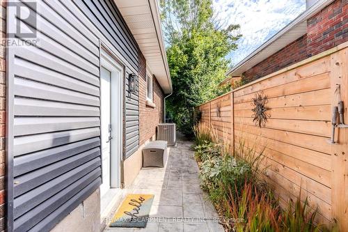 23 West Hampton Road, St. Catharines, ON - Outdoor With Exterior