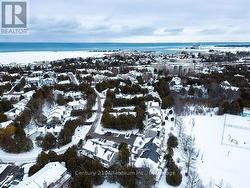 Close to marina/waterfront & Downtown Collingwood - 