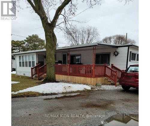 13 - 1940 LONDON LINE  Sarnia, ON N7V 1B5