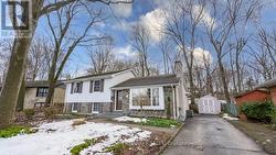 7 BRIARHILL PLACE  London East (East A), ON N5Y 1P7