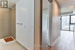 627 - 629 KING STREET W  Toronto, ON M5V 0G9