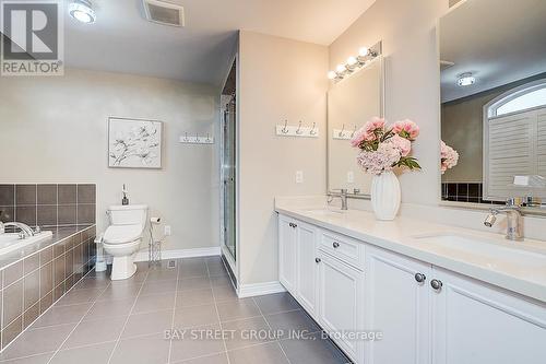 699 Baker Hill Boulevard, Whitchurch-Stouffville, ON - Indoor Photo Showing Bathroom