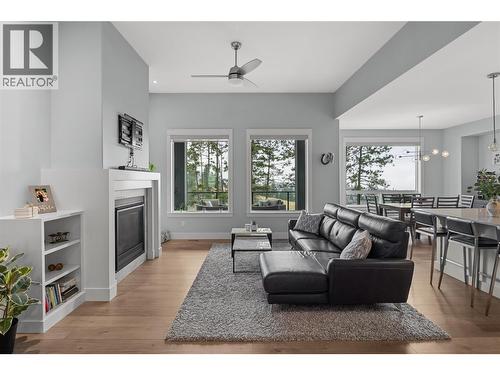 2573 Crown Crest Drive, West Kelowna, BC - Indoor Photo Showing Living Room With Fireplace