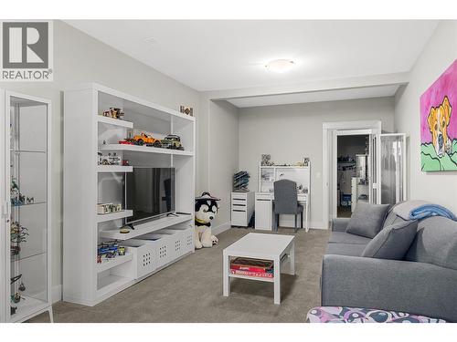 2573 Crown Crest Drive, West Kelowna, BC - Indoor