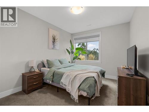 2573 Crown Crest Drive, West Kelowna, BC - Indoor Photo Showing Bedroom