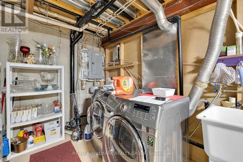 142 Inverkip Avenue, Ottawa, ON - Indoor Photo Showing Laundry Room