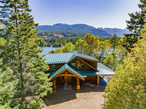 1100 Keith Rd, Qualicum Beach, BC 