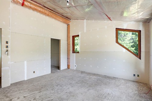 1100 Keith Rd, Qualicum Beach, BC 