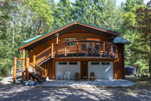 1100 Keith Rd, Qualicum Beach, BC 
