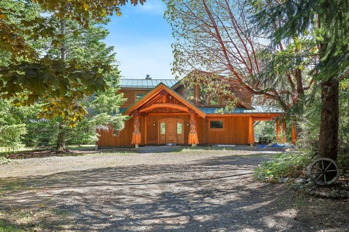 1100 Keith Rd, Qualicum Beach, BC 