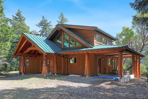1100 Keith Rd, Qualicum Beach, BC 