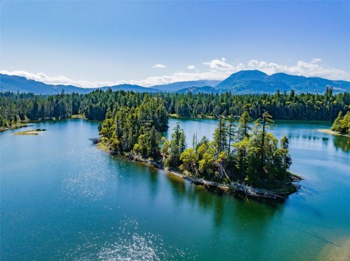 1100 Keith Rd, Qualicum Beach, BC 