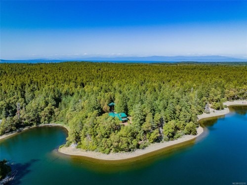 1100 Keith Rd, Qualicum Beach, BC 