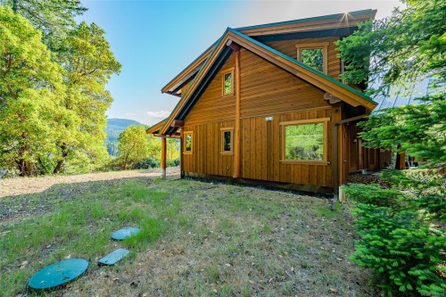 1100 Keith Rd, Qualicum Beach, BC 