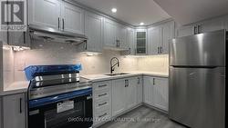 12 TRAILBANK GARDENS  Hamilton, ON L8B 1Z3