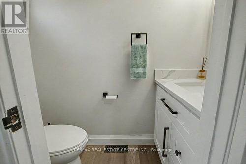 166 Westvale Drive, Waterloo, ON - Indoor Photo Showing Bathroom