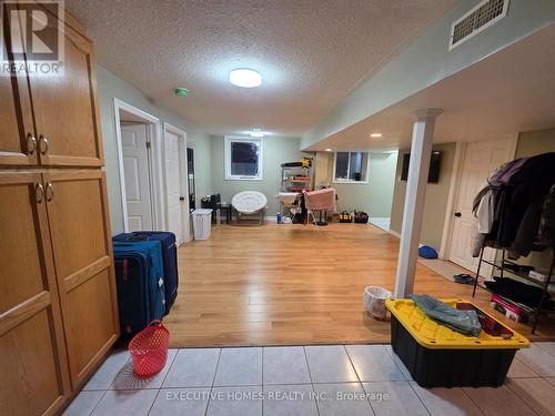 35 Claudette Gate, Hamilton, ON - Indoor Photo Showing Other Room