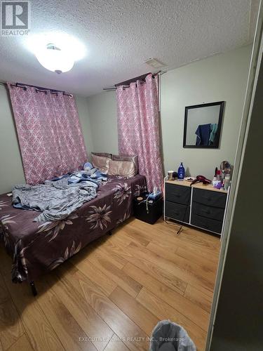 35 Claudette Gate, Hamilton, ON - Indoor Photo Showing Bedroom