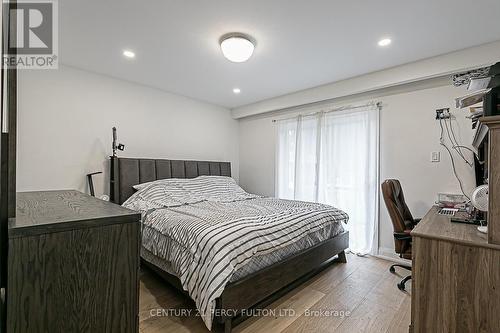 168 Ruggles Avenue, Richmond Hill, ON - Indoor Photo Showing Bedroom