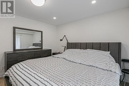 168 Ruggles Avenue, Richmond Hill, ON - Indoor Photo Showing Bedroom