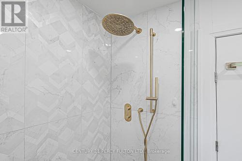 168 Ruggles Avenue, Richmond Hill, ON - Indoor Photo Showing Bathroom