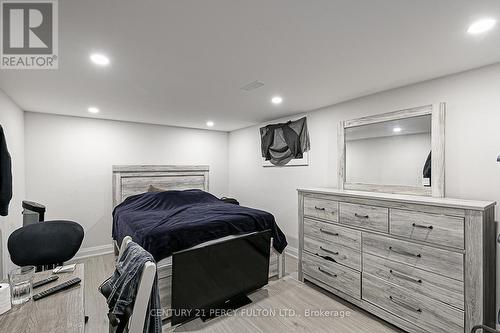 168 Ruggles Avenue, Richmond Hill, ON - Indoor Photo Showing Bedroom