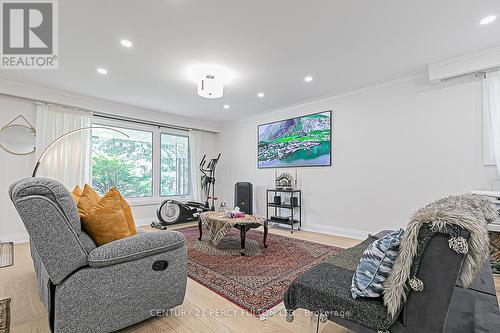 168 Ruggles Avenue, Richmond Hill, ON - Indoor