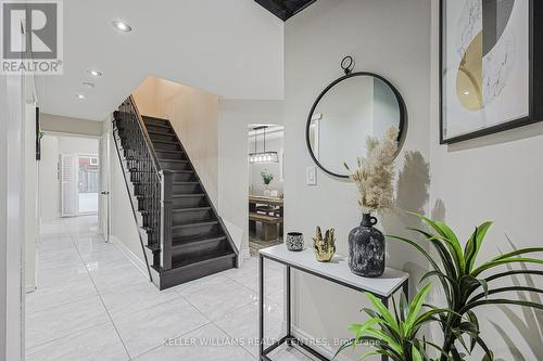 325 MARSHALL CRESCENT  Orangeville, ON L9W 4Y3