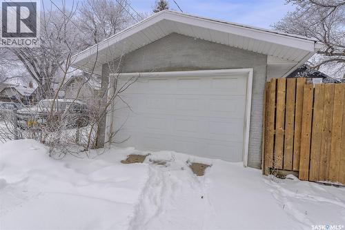 2070 Princess Street, Regina, SK - Outdoor