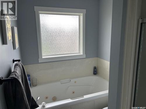 3827 Britannia Place E, Regina, SK - Indoor Photo Showing Bathroom