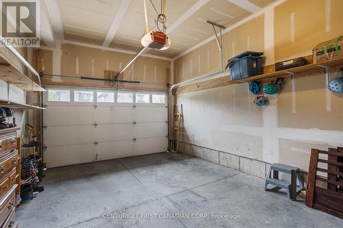 6621 Navin Crescent, London South (South V), ON - Indoor Photo Showing Garage