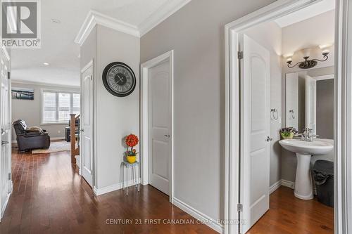 6621 Navin Crescent, London South (South V), ON - Indoor Photo Showing Other Room