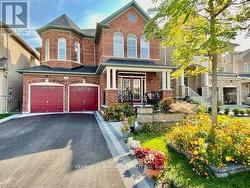 66 JUGLANS CRESCENT  Whitchurch-Stouffville, ON L4A 1S5