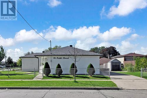 16 Frith Road, Toronto, ON - Outdoor