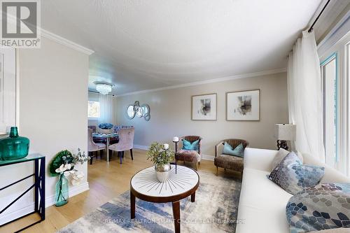 16 Frith Road, Toronto, ON - Indoor Photo Showing Living Room