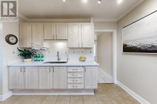 16 Frith Road, Toronto, ON - Indoor