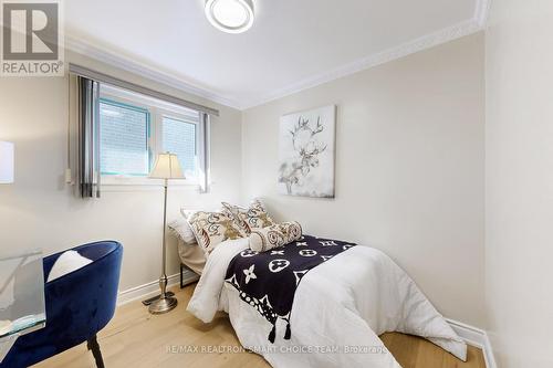 16 Frith Road, Toronto, ON - Indoor Photo Showing Bedroom