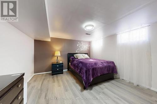 16 Frith Road, Toronto, ON - Indoor Photo Showing Bedroom