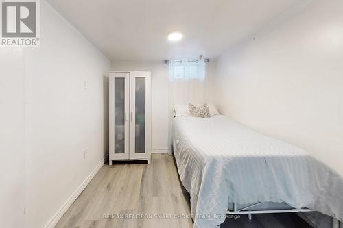 16 Frith Road, Toronto, ON - Indoor Photo Showing Bedroom