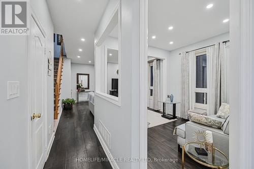 3420 Fountain Park Avenue, Mississauga, ON - Indoor Photo Showing Other Room