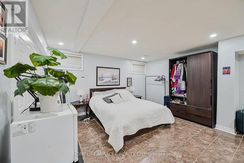3420 Fountain Park Avenue, Mississauga, ON - Indoor Photo Showing Bedroom